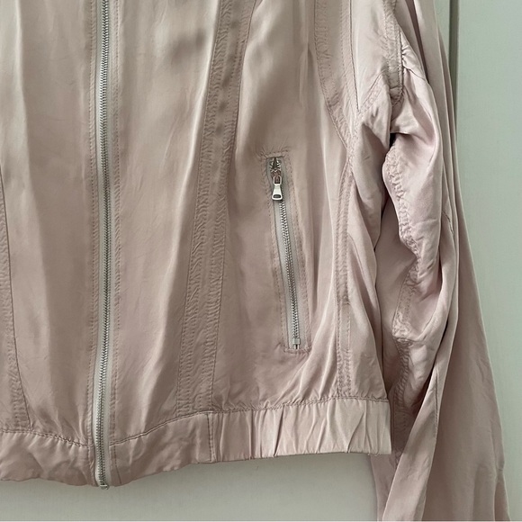 BLANK NYC Soft Blush Pink Lightweight Zip-Up Jacket with Stitch Detailing XS - Picture 2 of 6